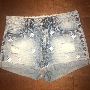 F21 Distressed Denim Shorts with Daisy Pattern